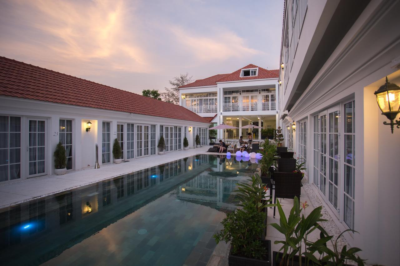 White Boutique Hotel And Residences Sihanoukville Eksteriør bilde